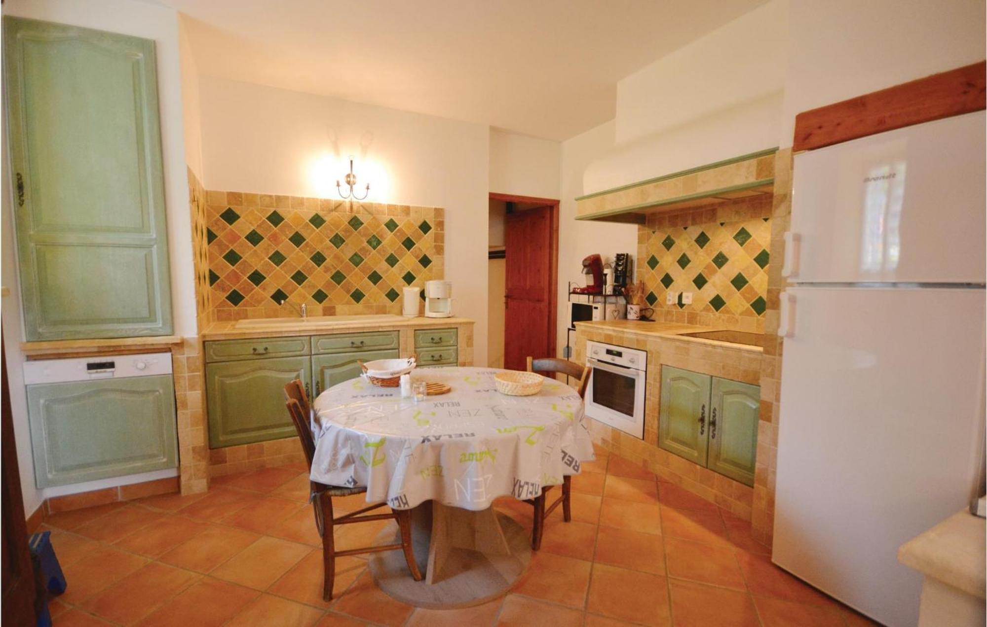 Awesome Home In Bollene With Wifi Exteriör bild